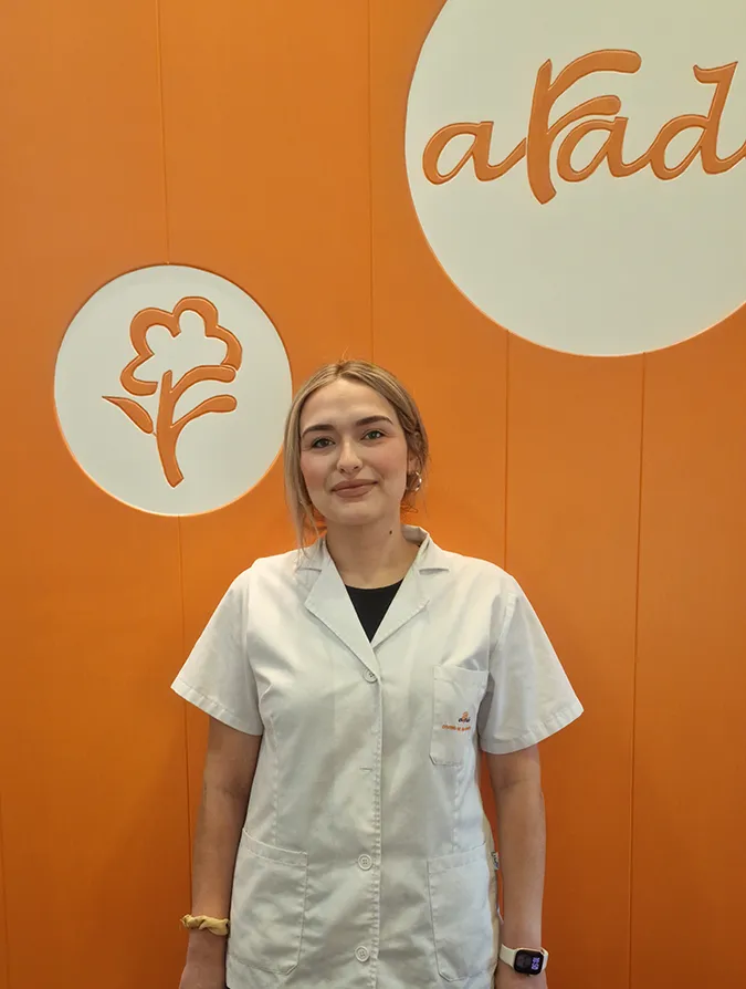 Araceli Belchi Velez - Aux. clinica